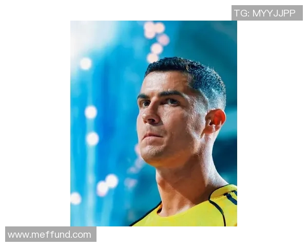 C罗成长传奇从平凡少年到世界巨星的奋斗与荣耀之路