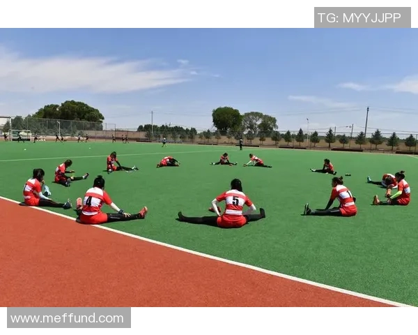 中国橄榄球队公开训练备战亚洲杯信心十足展现全力以赴拼搏精神 中国橄榄球队公开训练备战亚洲杯信心十足展现全力以赴拼搏精神