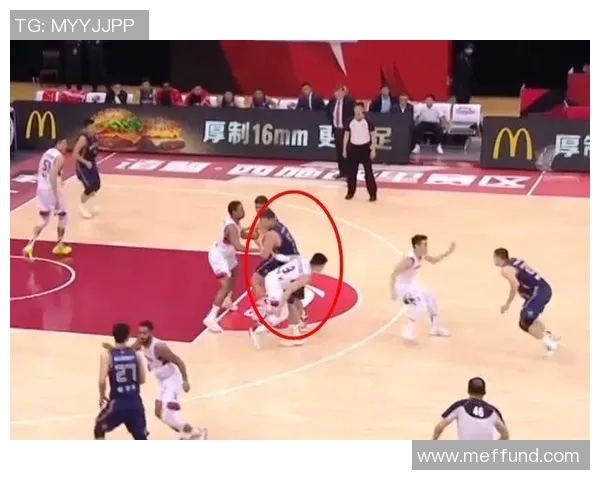 羽毛球赛事热门裁判员的判罚风格解析与个性化特点分析