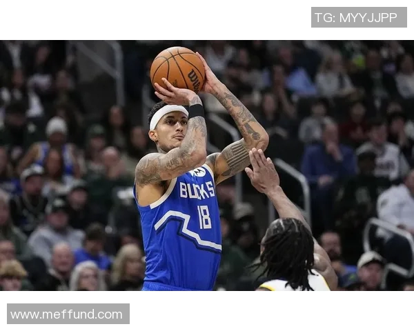 镜头捕捉:独行侠赛场小动作引发热议 镜头捕捉:独行侠赛场小动作引发热议